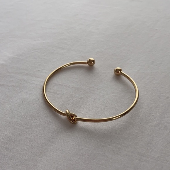 knot design cuff bracelet - Picture 2 of 2